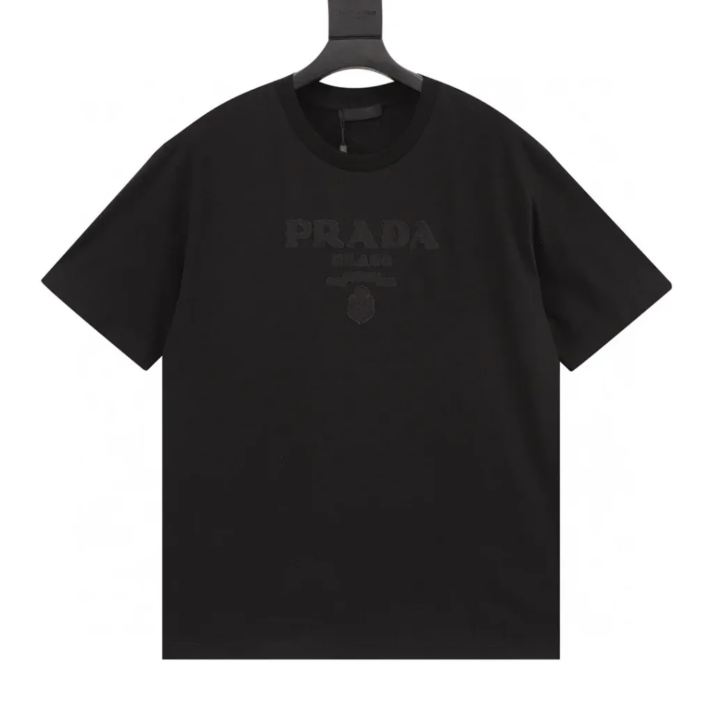 prada-minimal-logo-black-t-shirt-4.webp